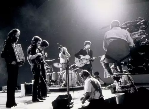 TheLastWaltz_st_2_jpg_sdlow_134372592816570416_big-cine_deskt.webp