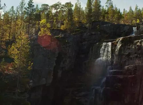 HumanNature_134309243434263261_big-cine_deskt.webp