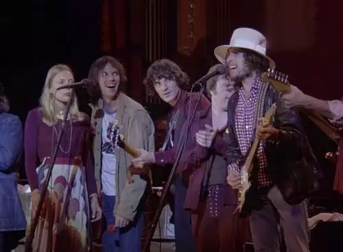 TheLastWaltz_st_4_jpg_sdlow_134372592895591413_big-cine_deskt.webp